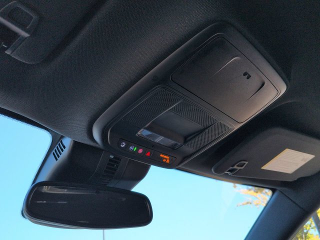 Used 2025 Buick Enclave Preferred FWD image 21