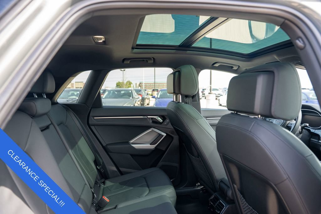 Used 2024 Audi Q3 2.0T Premium image 14