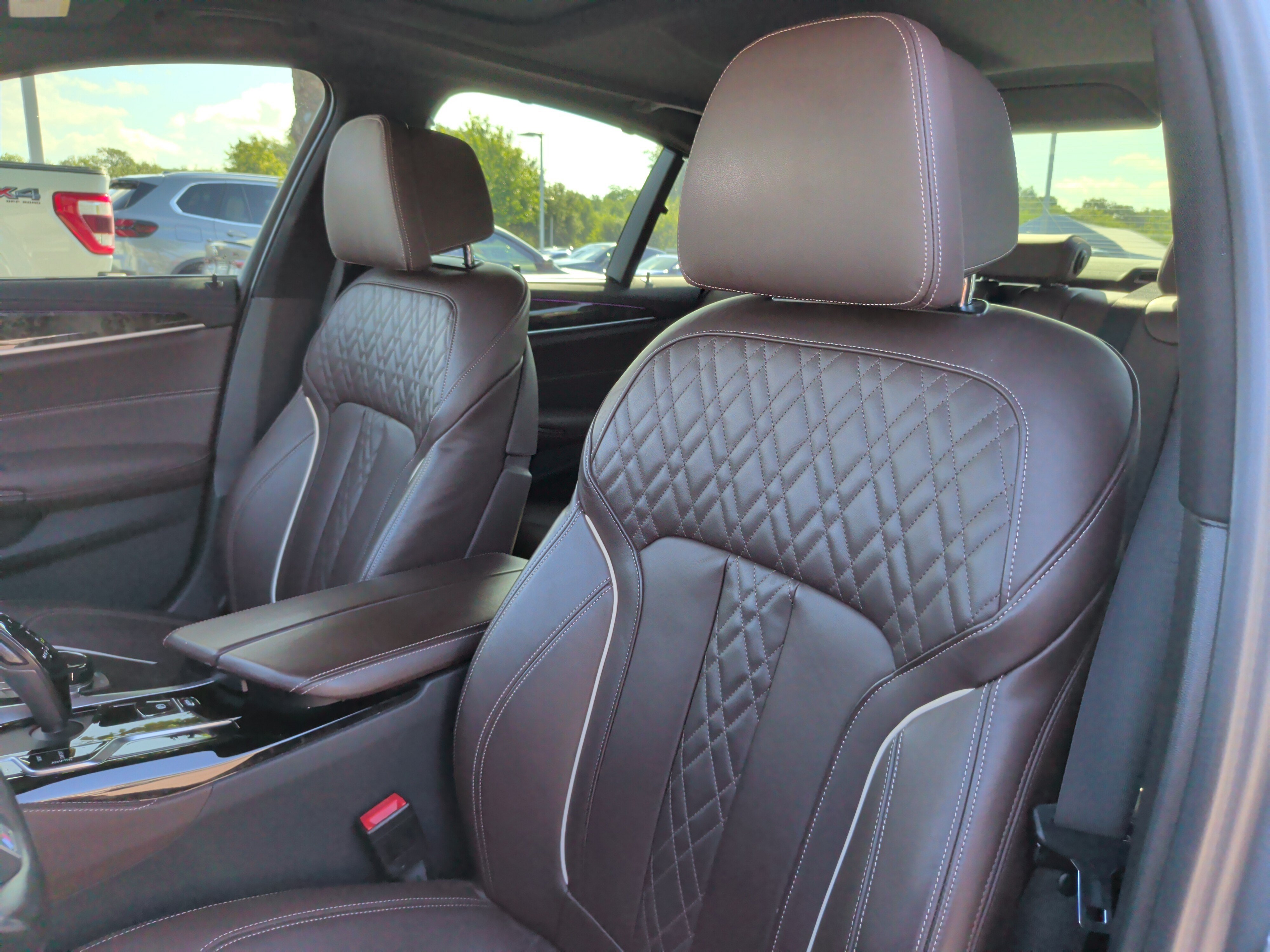 Used 2023 BMW M550i xDrive w/ Executive Package AWD/4WD image 25