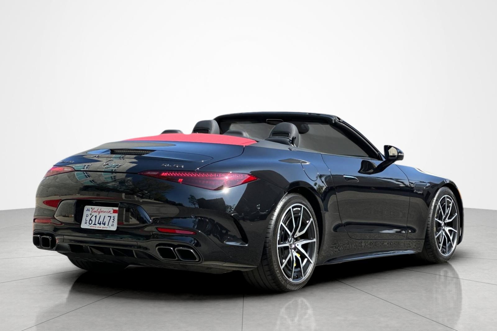 Used 2023 Mercedes-Benz SL 63 AMG 4MATIC image 5