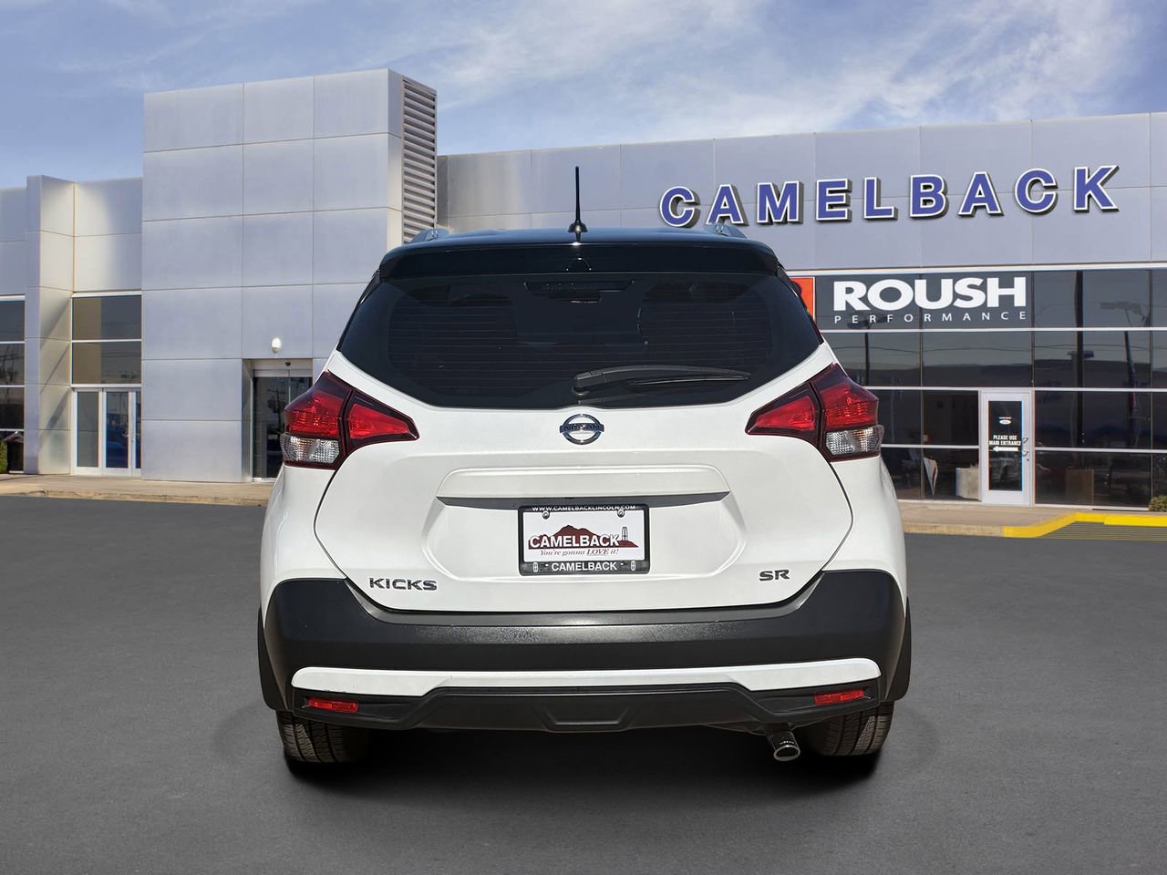 Used 2019 Nissan Kicks SR FWD image 5