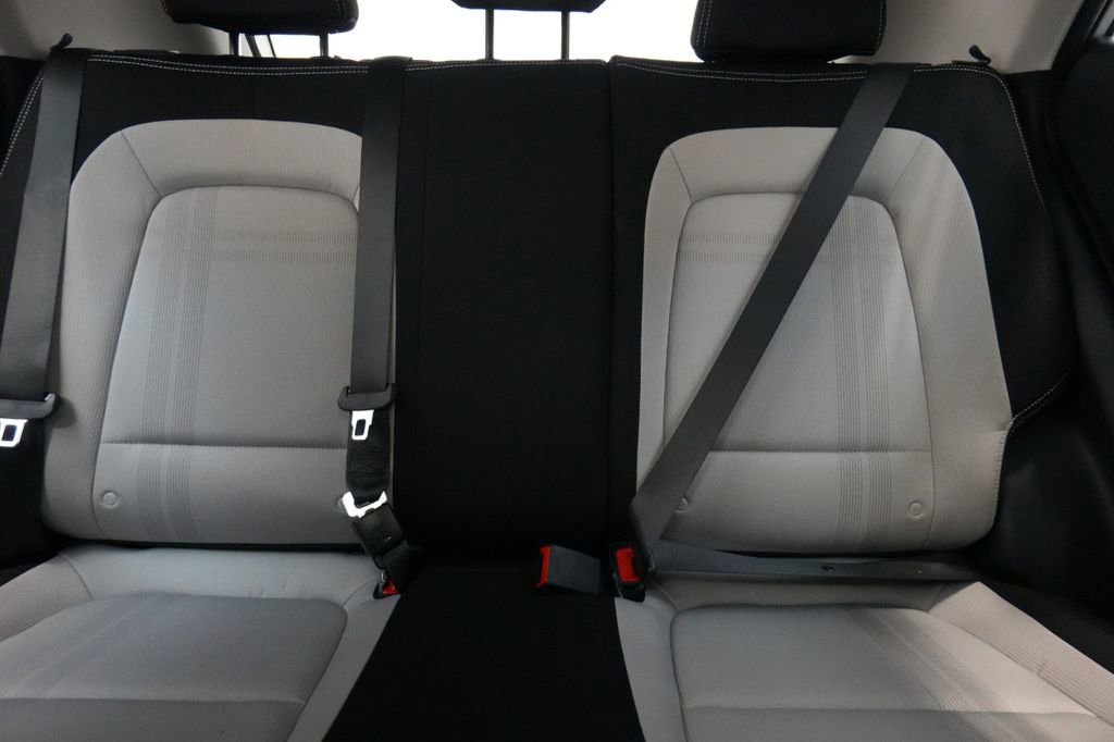 New 2025 Hyundai Venue SEL image 26