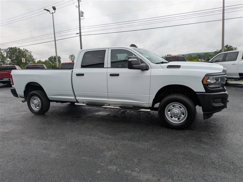 Used 2023 RAM 2500 Tradesman image 9