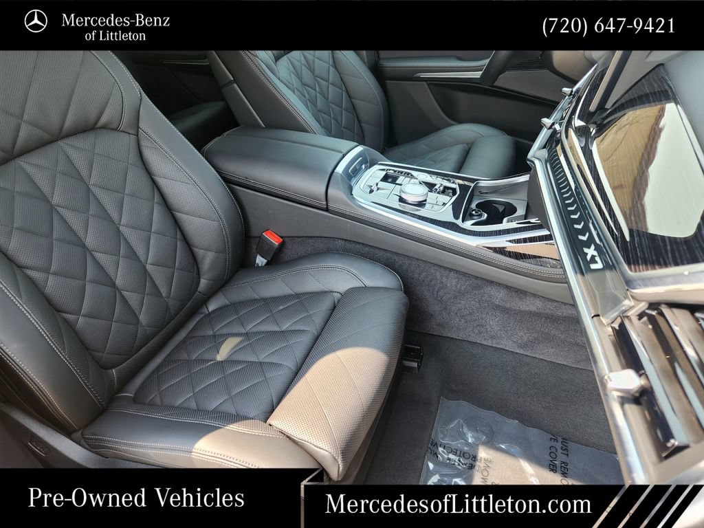 Used 2026 BMW X7 xDrive40i w/ M Sport Package AWD/4WD image 13