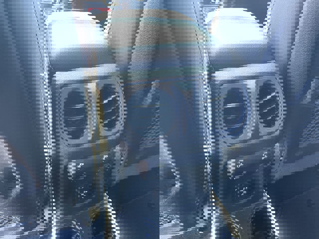 Used 2023 Jeep Gladiator Mojave w/ Cold Weather Group image 22