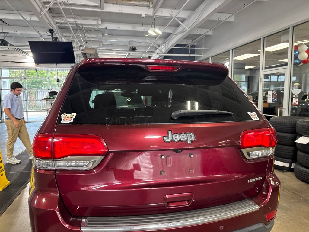 Used 2017 Jeep Grand Cherokee Limited RWD image 8