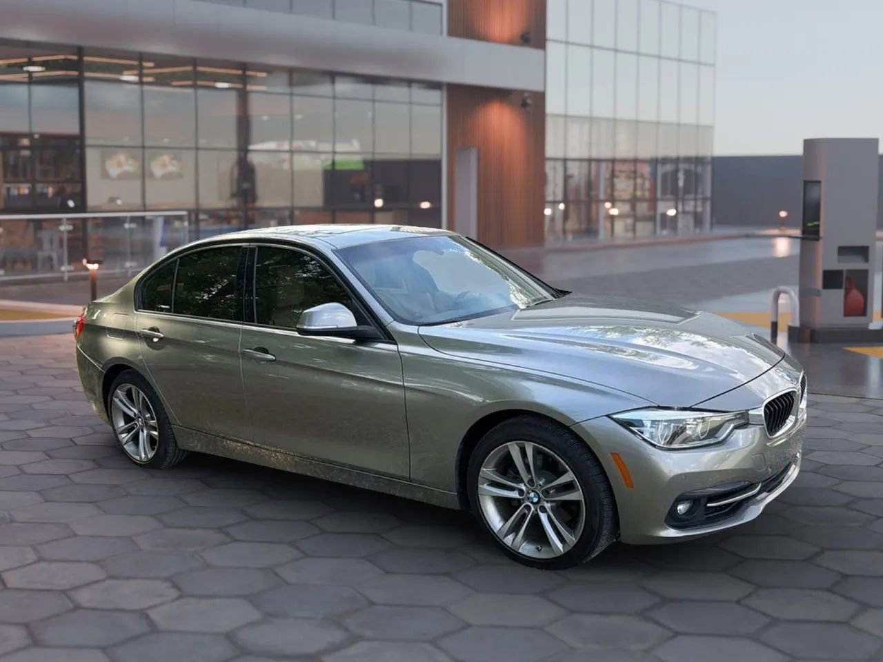 Used 2016 BMW 328i Sedan RWD image 18