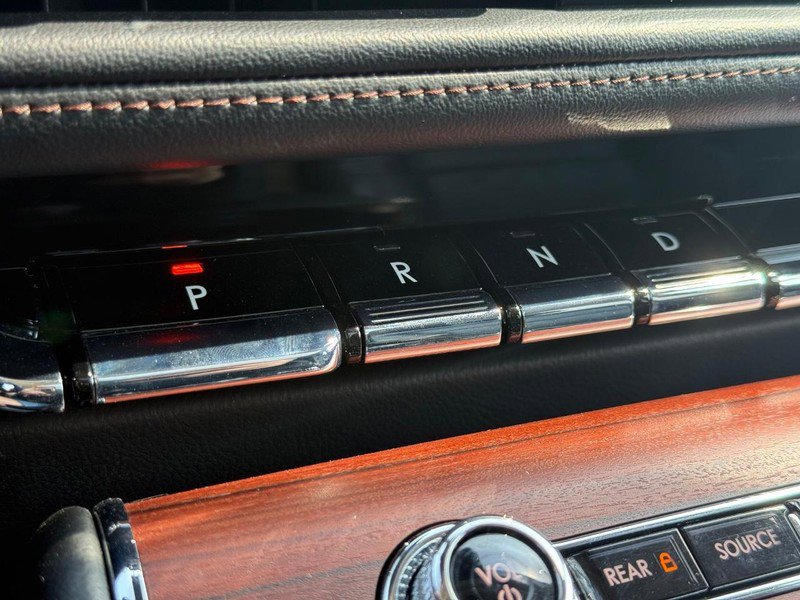 Used 2023 Lincoln Aviator Reserve w/ Jet Package image 19