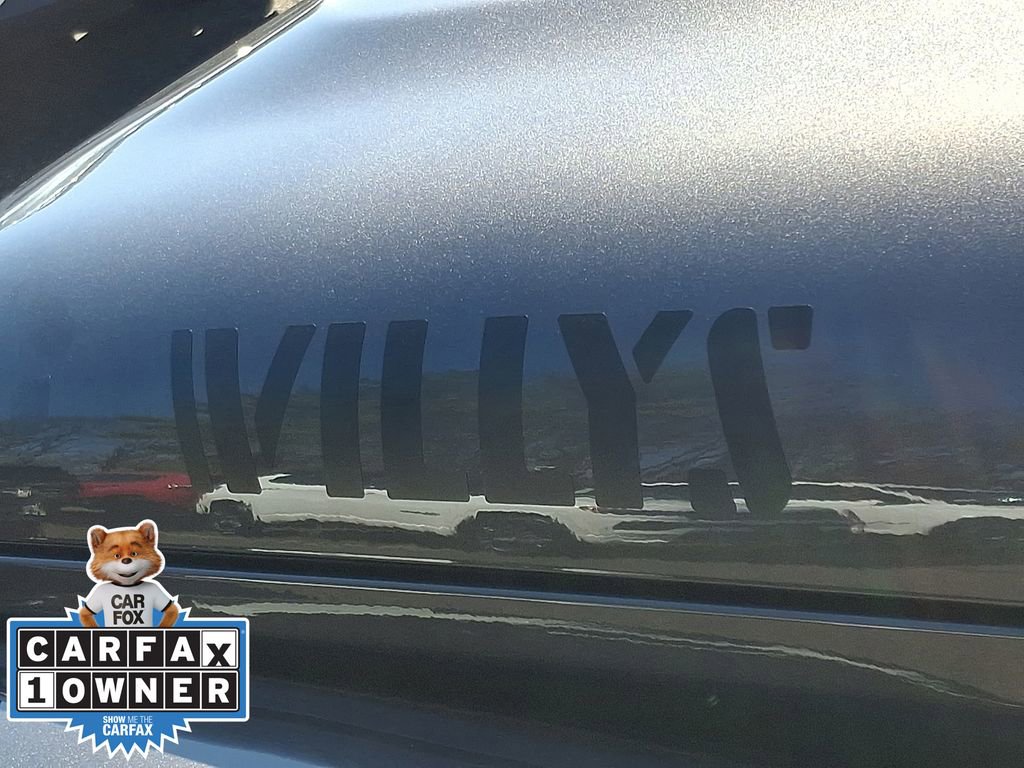 Used 2022 Jeep Gladiator Willys AWD/4WD image 32