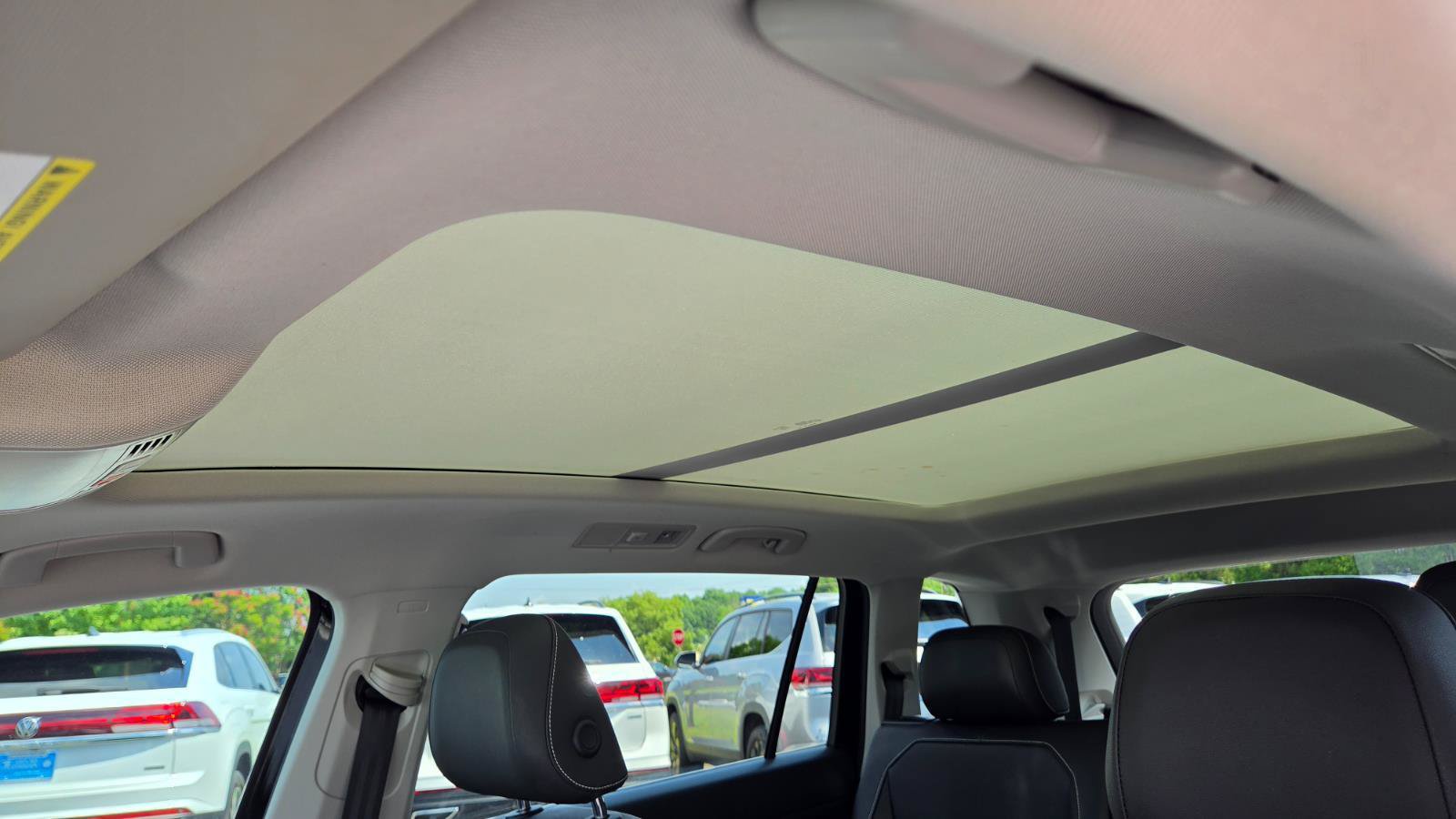 Certified 2023 Volkswagen Tiguan SE w/ Panoramic Sunroof Package FWD image 41