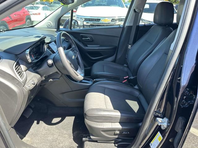 Certified 2022 Chevrolet Trax LT w/ LT Convenience Package AWD/4WD image 16