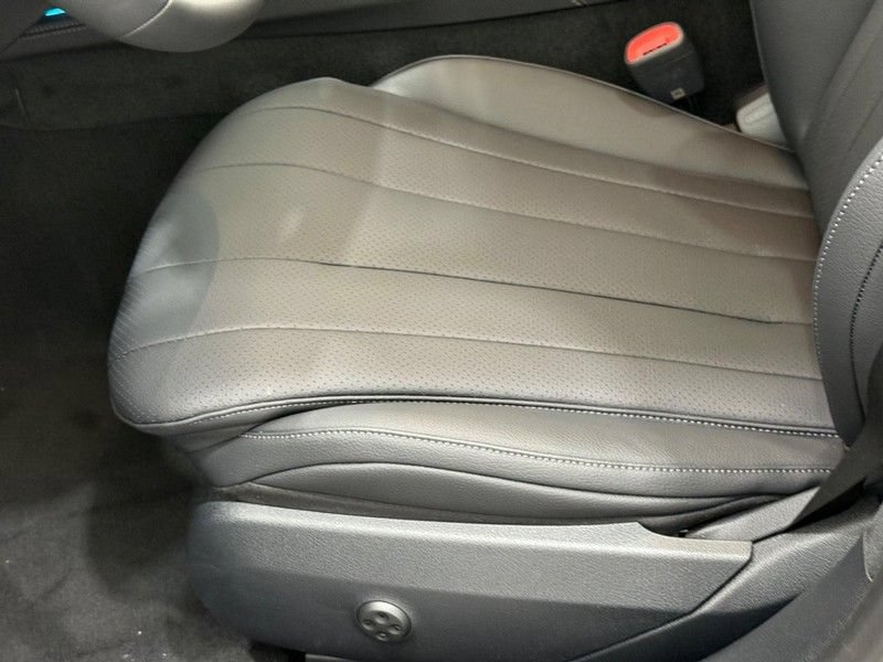 New 2026 Mercedes-Benz E 350 4MATIC Sedan image 16