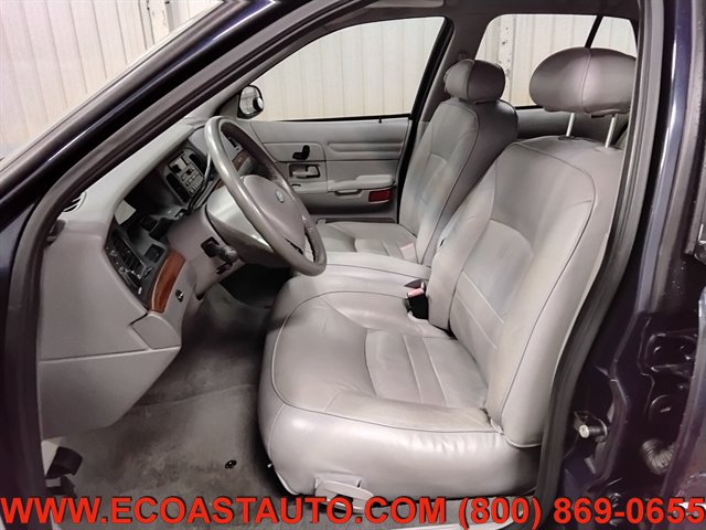 Used 2001 Ford Crown Victoria LX RWD image 10