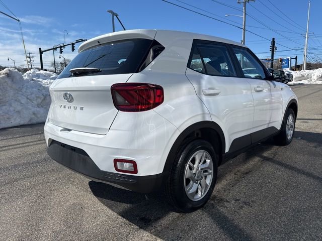 Used 2026 Hyundai Venue SE image 6