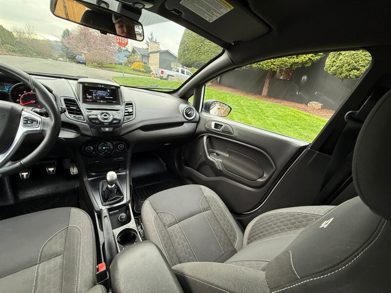 Used 2015 Ford Fiesta ST FWD image 17