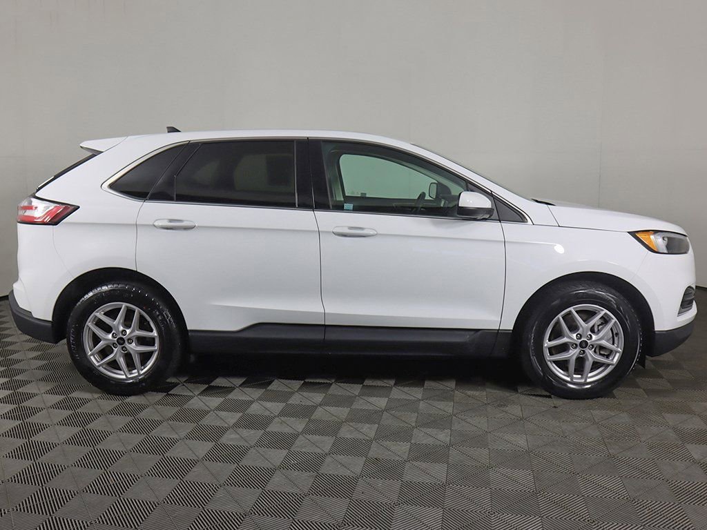 Used 2024 Ford Edge SEL image 12