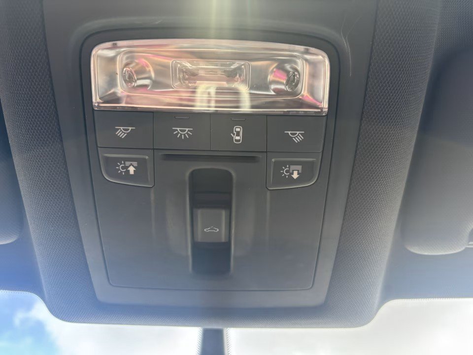 Used 2018 Audi Q3 2.0T Premium FWD image 12