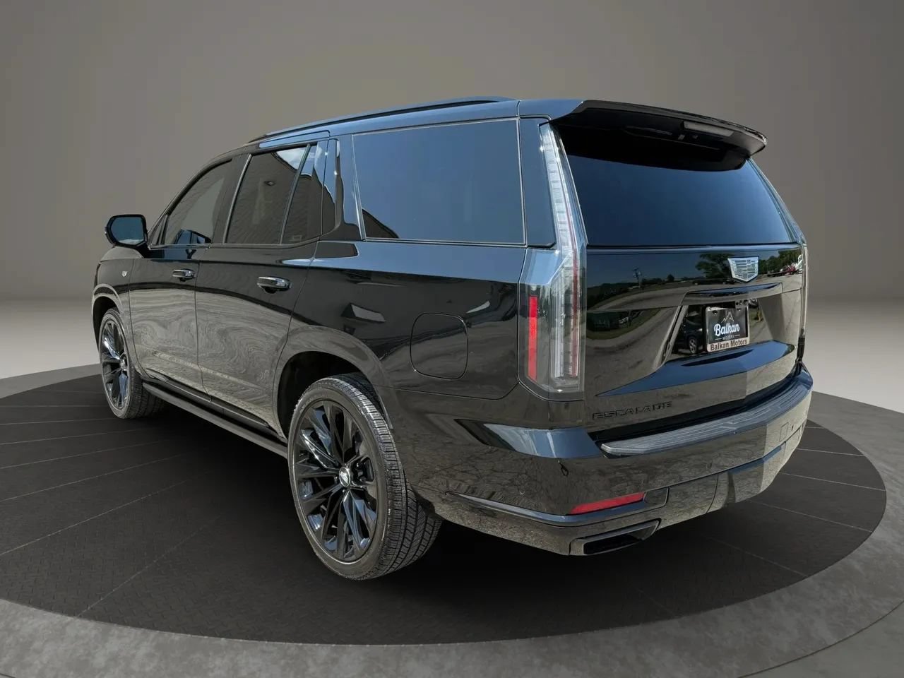 Used 2025 Cadillac Escalade Sport Platinum w/ LPO, ONYX Package AWD/4WD image 14