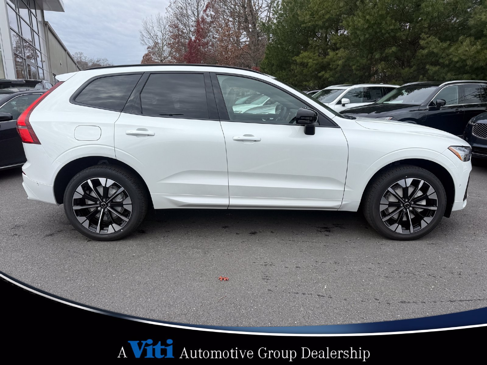 Used 2026 Volvo XC60 B5 Plus w/ Protection Package Premier AWD/4WD image 9