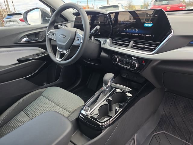 New 2026 Chevrolet Trax LT w/ Driver Confidence Package image 16