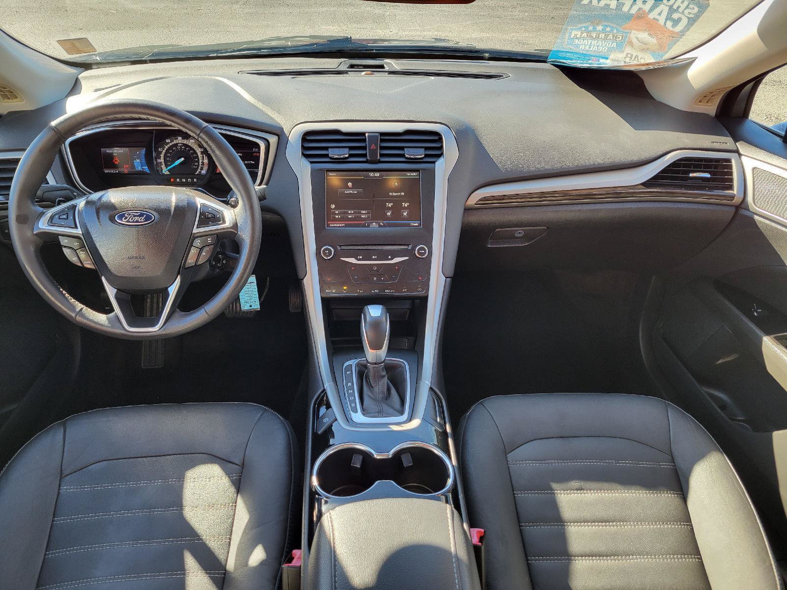 Used 2014 Ford Fusion SE w/ Equipment Group 202A FWD image 4