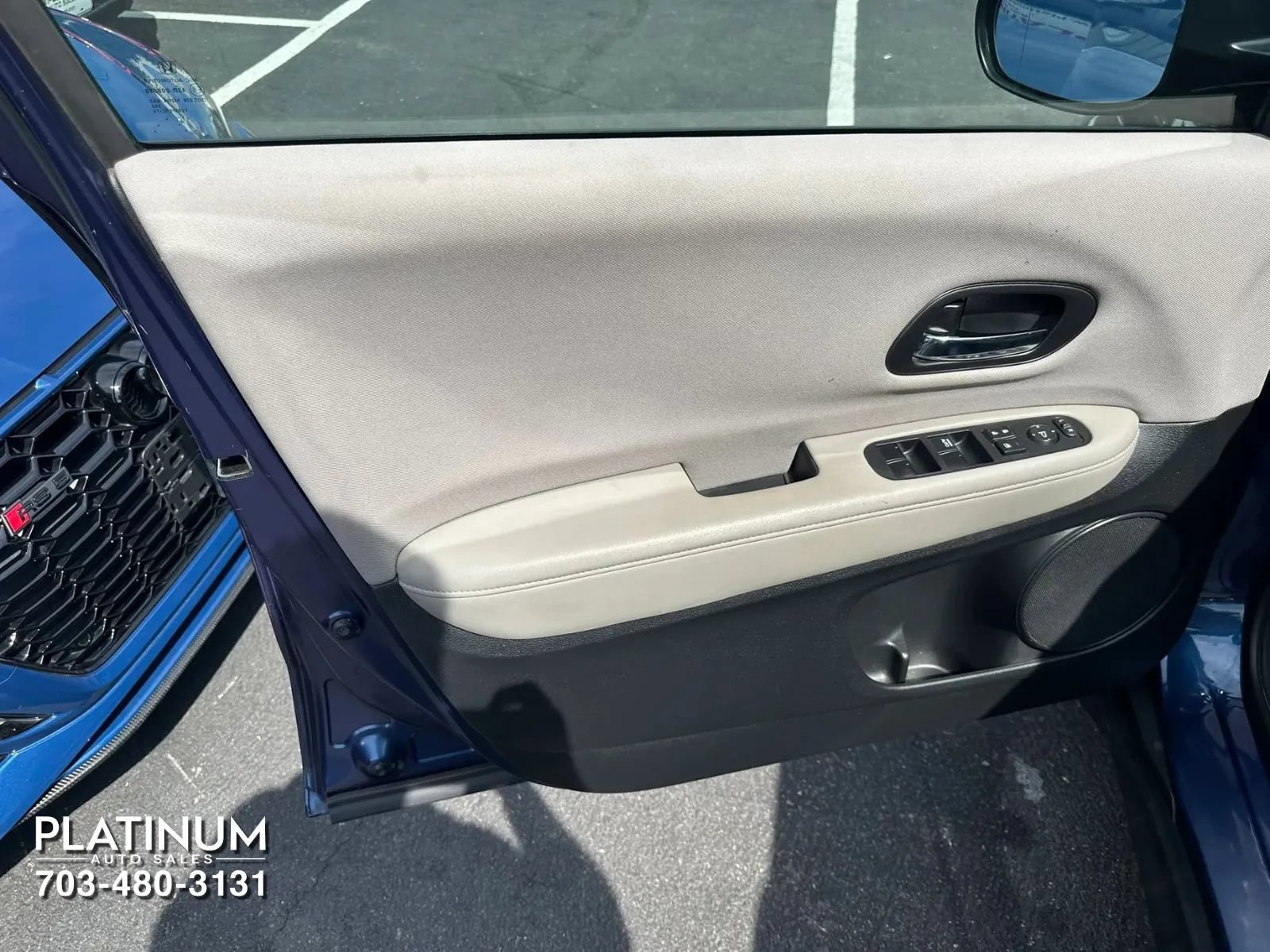Used 2016 Honda HR-V LX image 18
