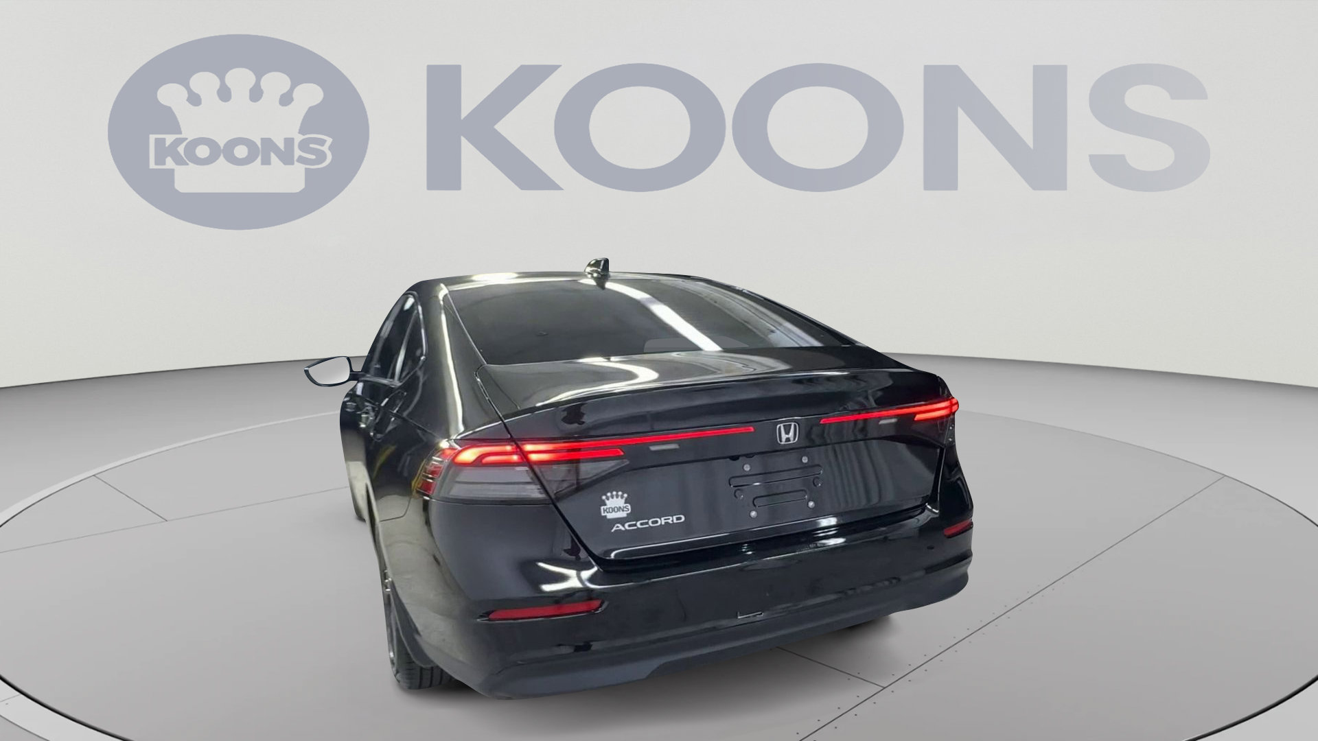 Used 2025 Honda Accord SE image 10
