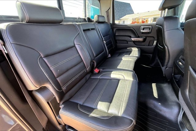 Used 2015 GMC Sierra 2500 Denali w/ Duramax Plus Package AWD/4WD image 23