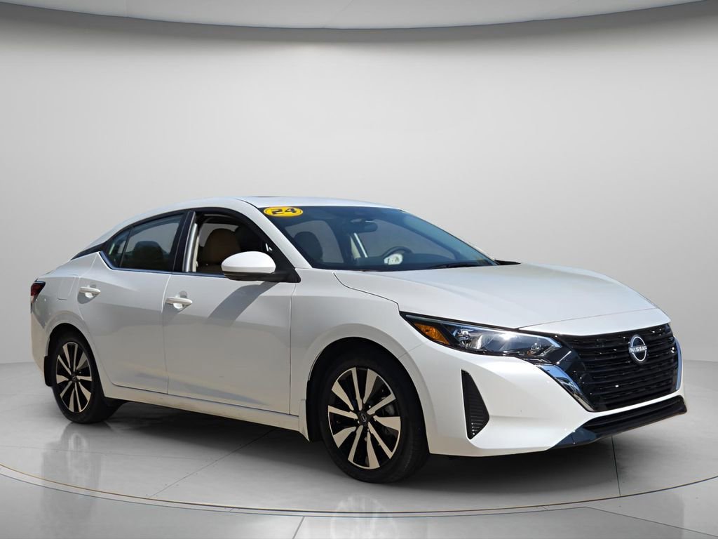 Used 2024 Nissan Sentra SV w/ SV Premium Package FWD image 9