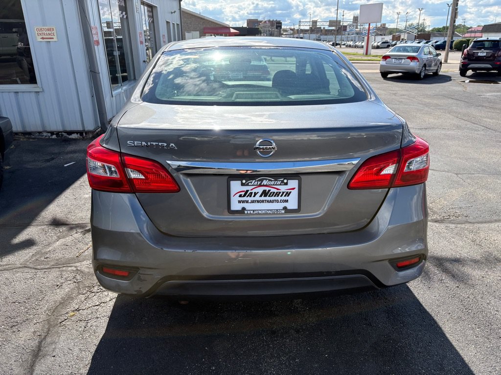 Used 2019 Nissan Sentra S FWD image 4