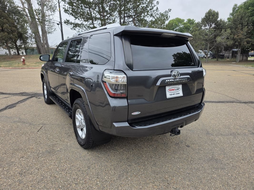 Used 2016 Toyota 4Runner SR5 AWD/4WD image 3