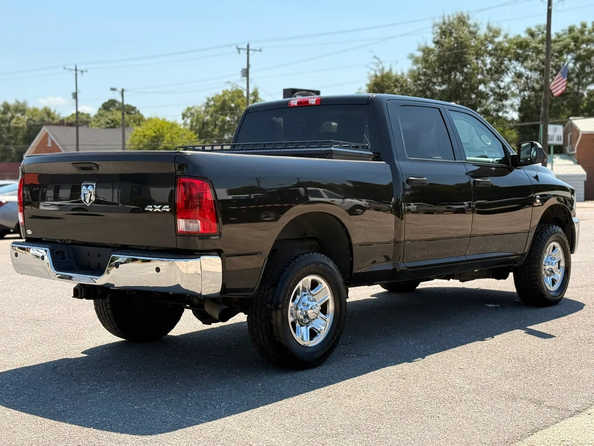 Used 2015 RAM 2500 Tradesman w/ Chrome Appearance Group AWD/4WD image 9