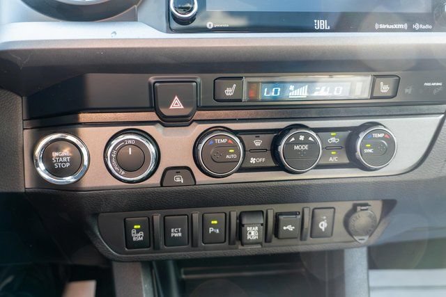Used 2023 Toyota Tacoma TRD Off-Road w/ TRD Premium Off Road Package AWD/4WD image 25