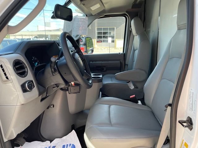 New 2027 Ford E-350 and Econoline 350 Super Duty w/ Power Equipment Group RWD image 10