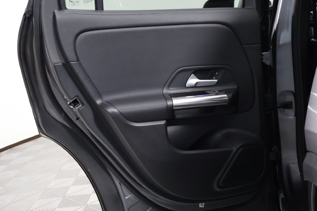 Certified 2022 Mercedes-Benz GLA 250 4MATIC image 13