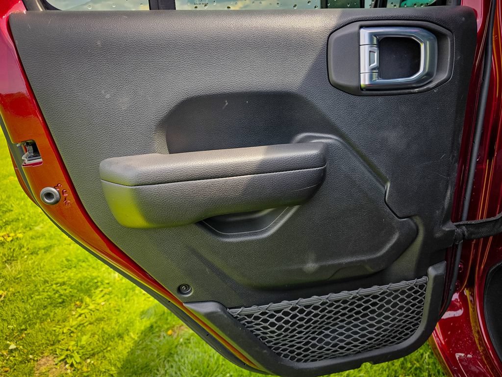 Used 2021 Jeep Wrangler Unlimited Sport AWD/4WD image 28