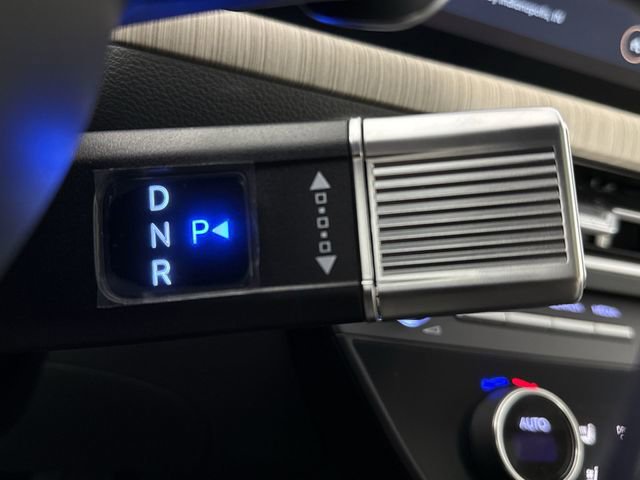 Used 2025 Hyundai Sonata Limited image 38