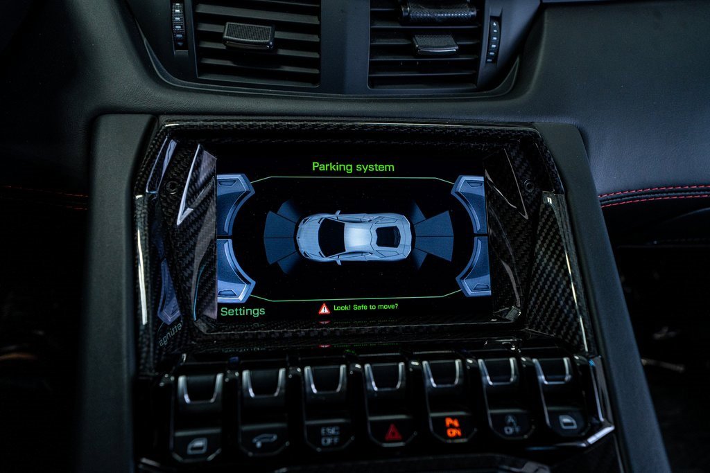 Used 2017 Lamborghini Aventador S image 52