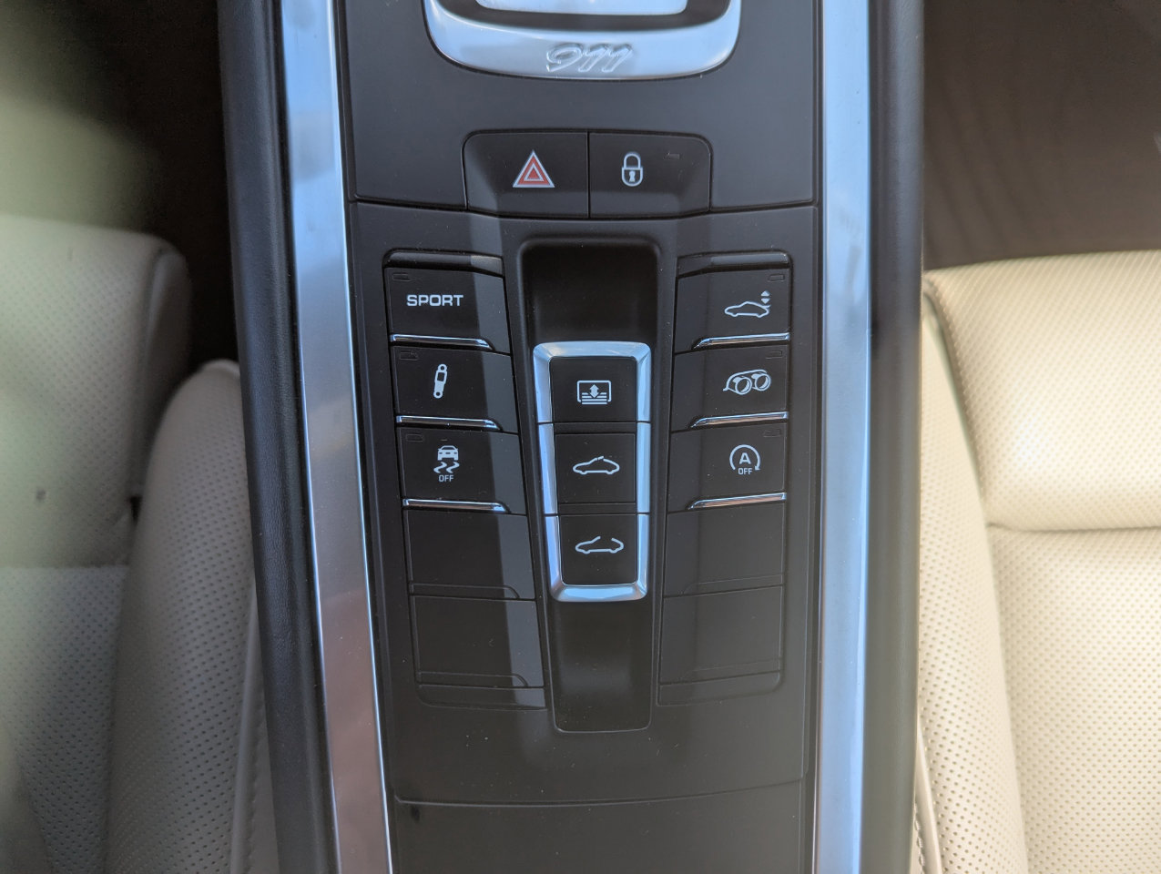 Used 2017 Porsche 911 Carrera S image 34