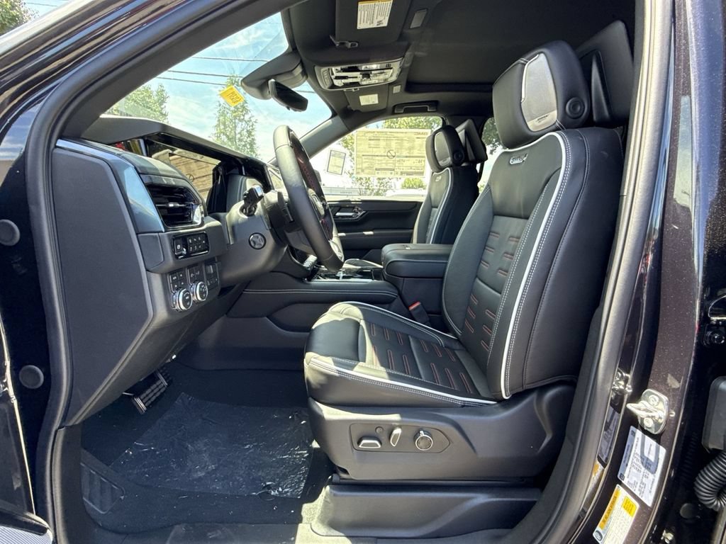 New 2026 GMC Yukon XL AT4 Ultimate AWD/4WD image 13