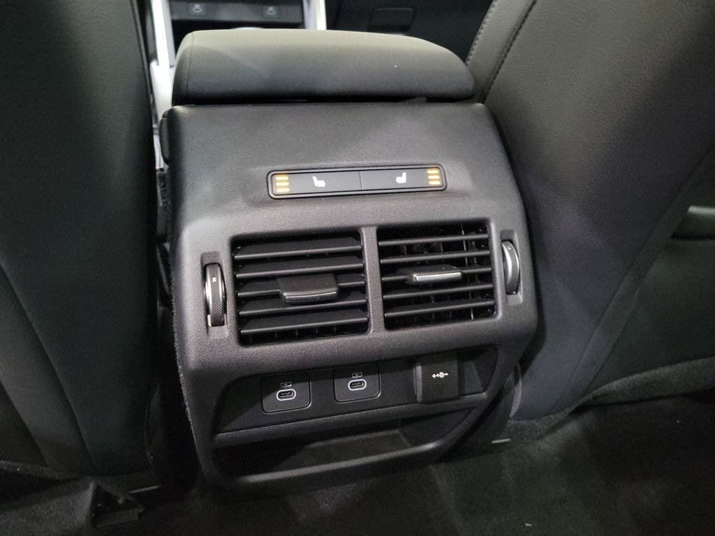 New 2025 Land Rover Discovery Sport Dynamic SE AWD/4WD image 23