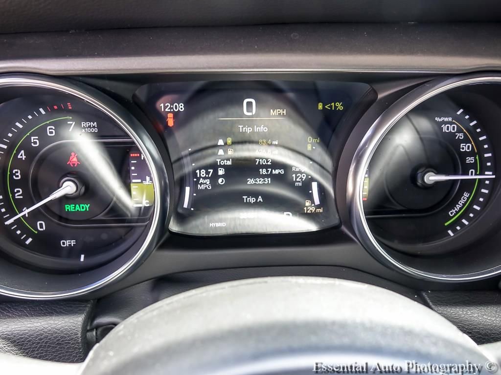 Used 2023 Jeep Wrangler Unlimited w/ Cold Weather Group AWD/4WD image 4
