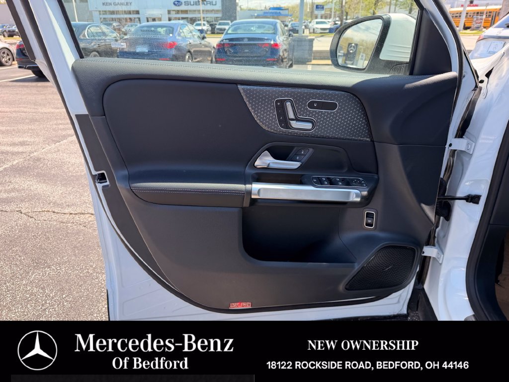 New 2026 Mercedes-Benz GLB 250 4MATIC image 7