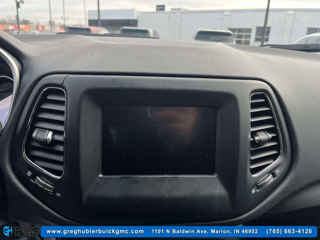 Used 2019 Jeep Compass Latitude image 21