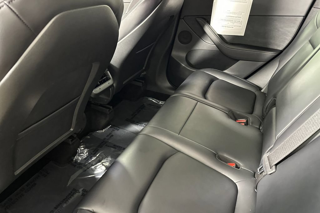 Used 2021 Tesla Model Y Long Range AWD/4WD image 13