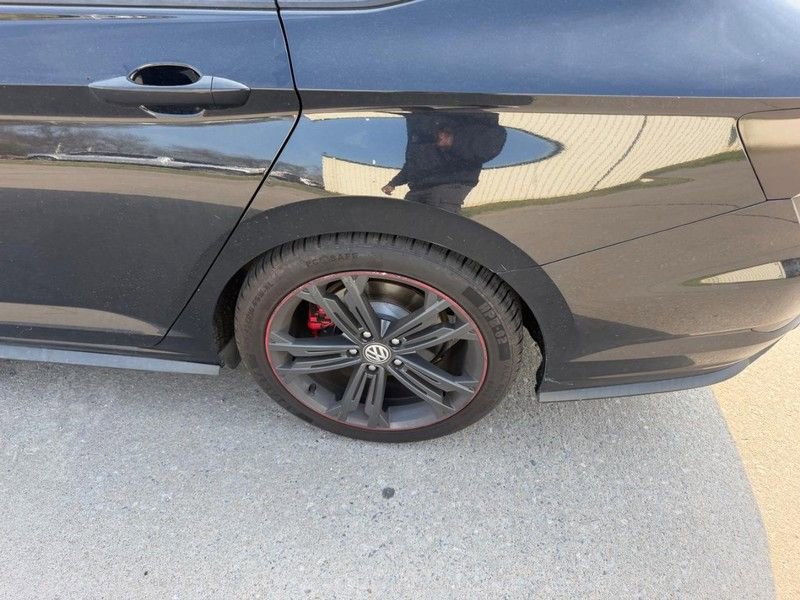 Used 2019 Volkswagen Jetta GLI image 5