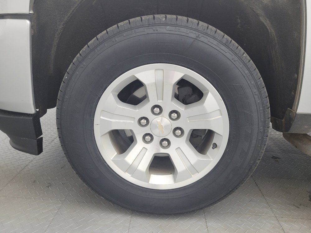 Used 2018 Chevrolet Silverado 1500 LT w/ All Star Edition image 31