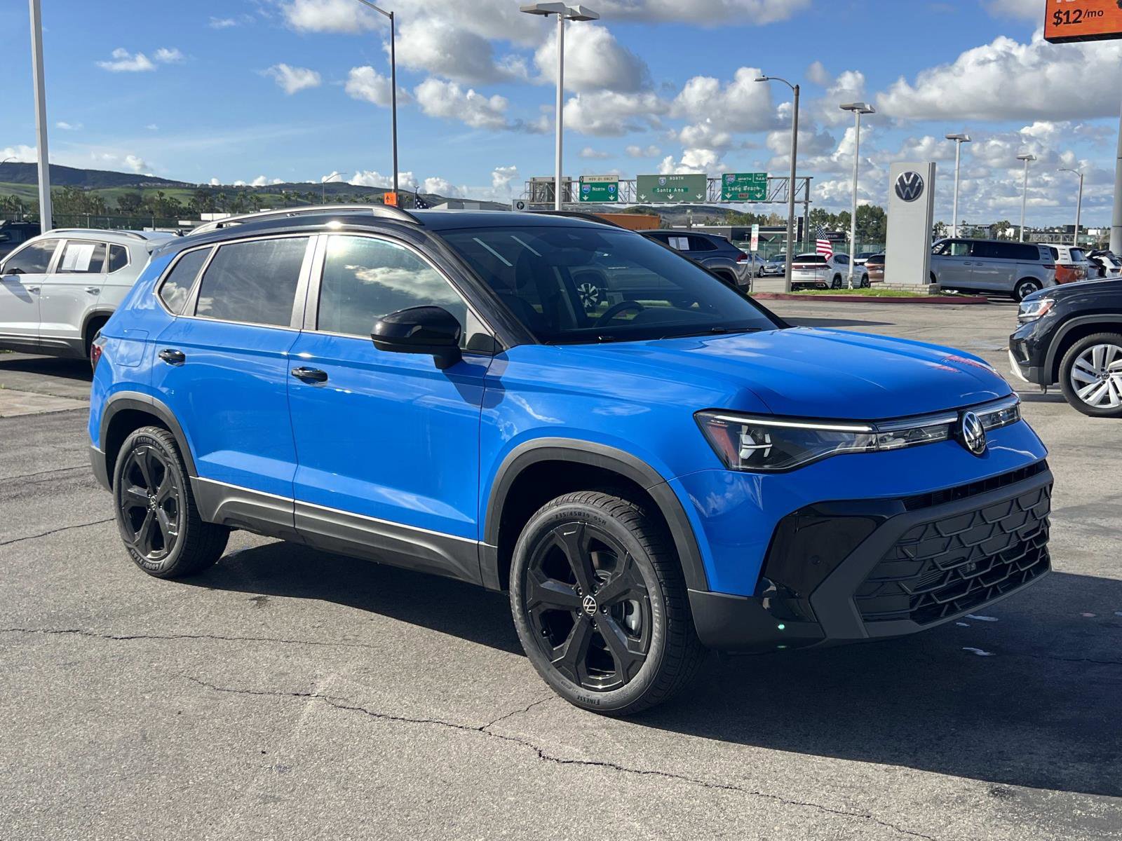 New 2026 Volkswagen Taos SE image 29