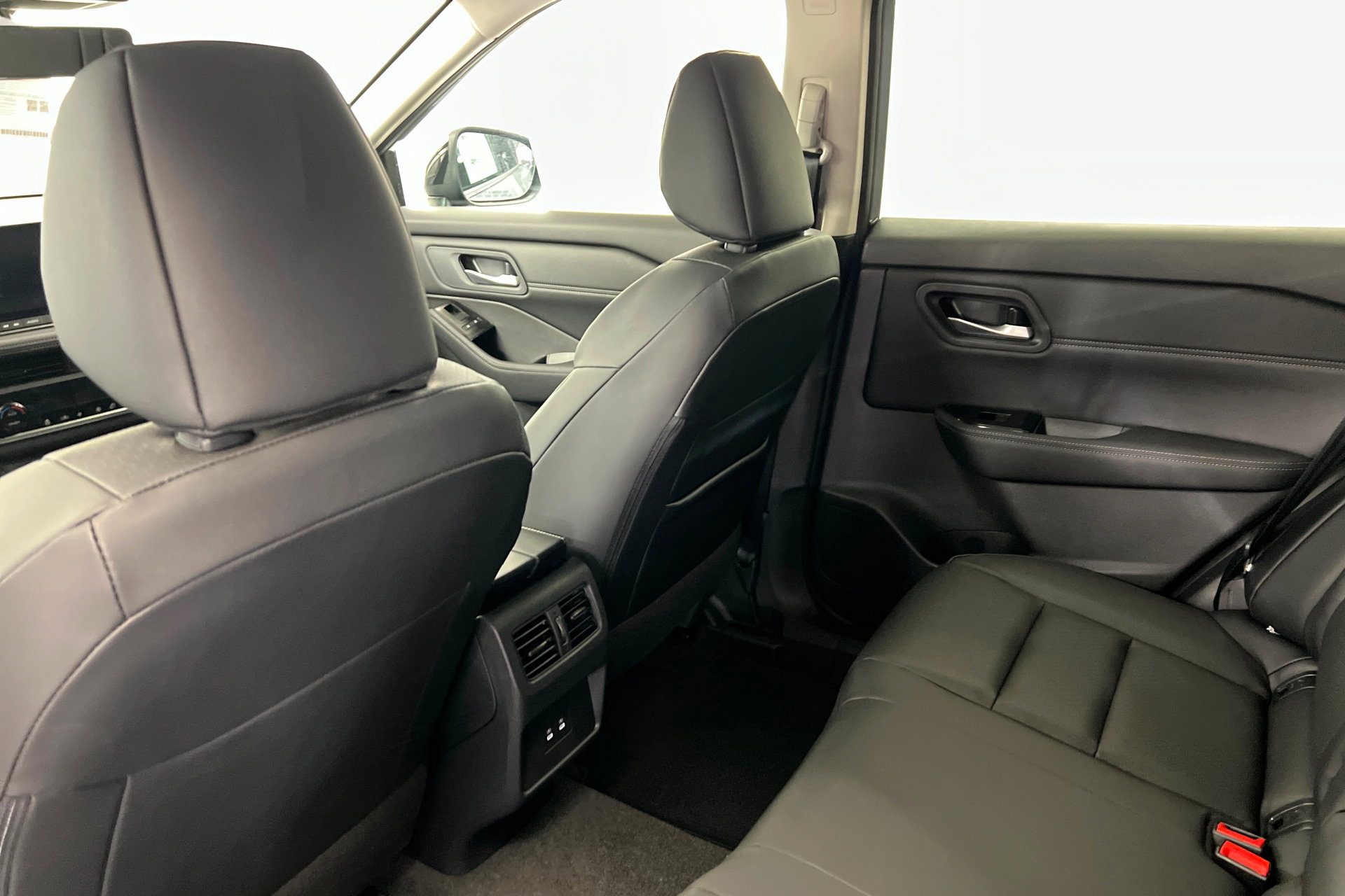 New 2026 Nissan Rogue SV image 19