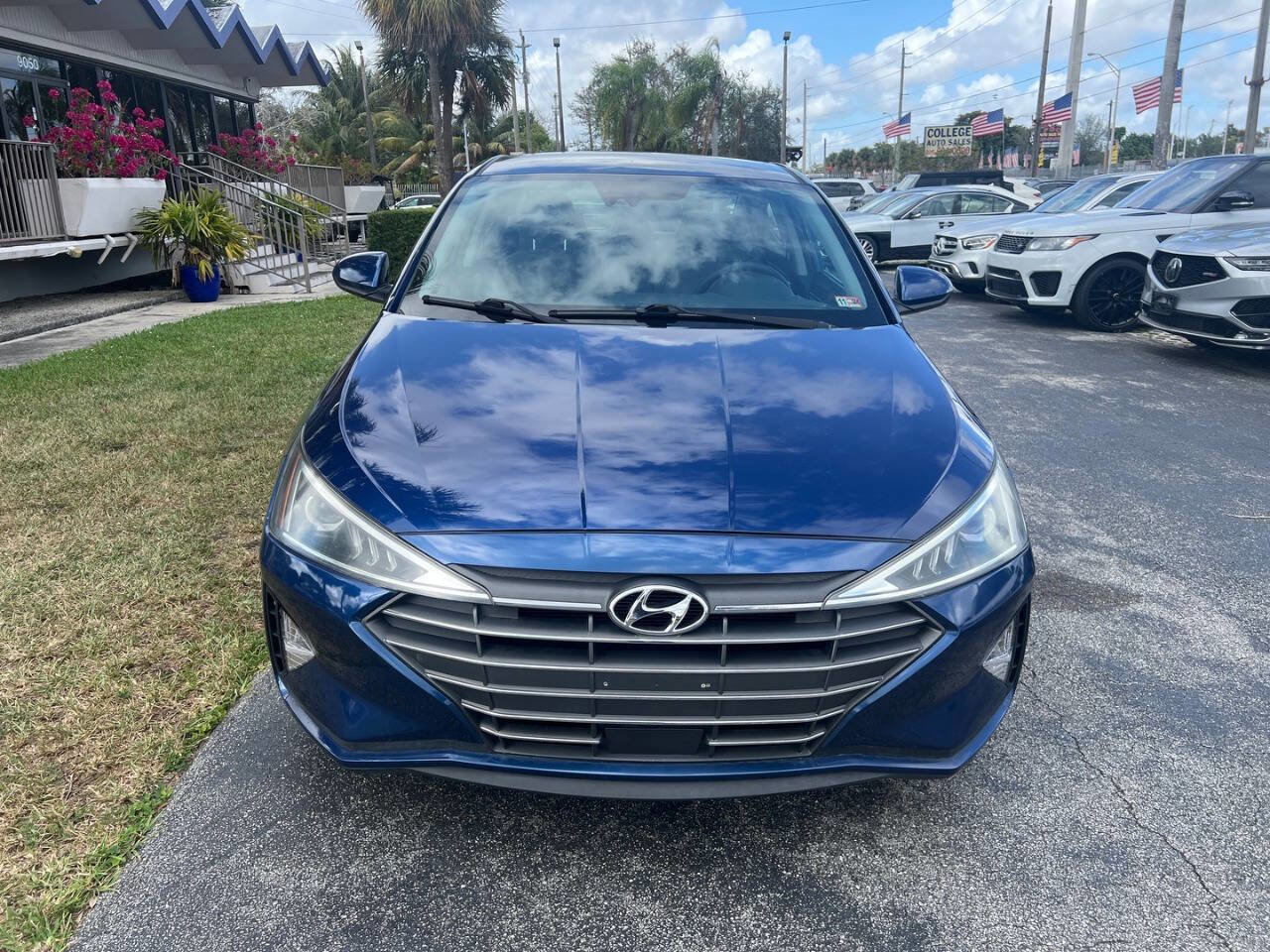 Used 2020 Hyundai Elantra SEL image 3